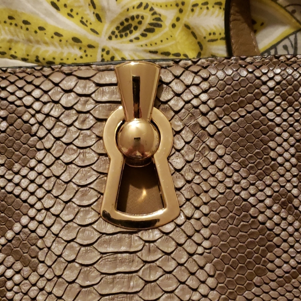 Faux Snake skin purse - Picture 2 of 4